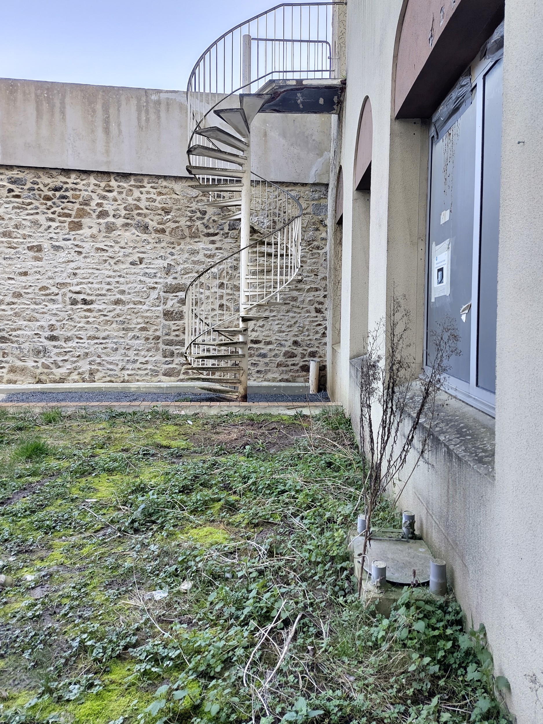 bar-vue-cour.jpg